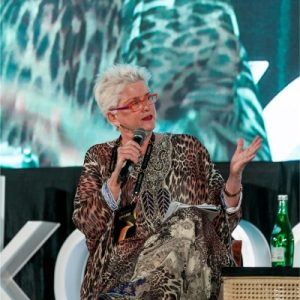 Dr Jane Thomason